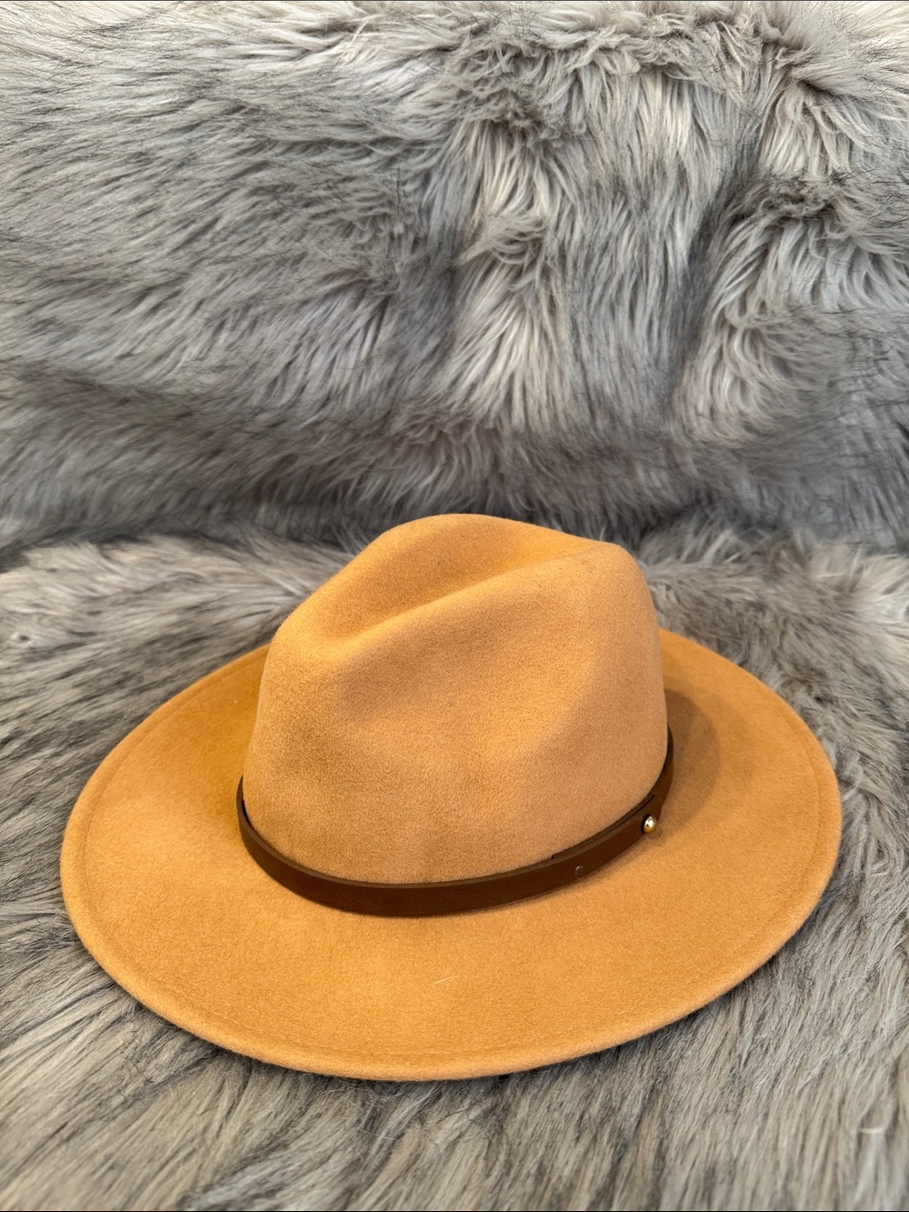 NWT Free People Women’s Tan Felt Fedora Hat with Brown Leather Band OS